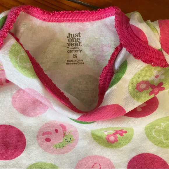 Carter’s Set of 4 Onesie Bundle Size 0-3 Months & Booties - Picture 6 of 8